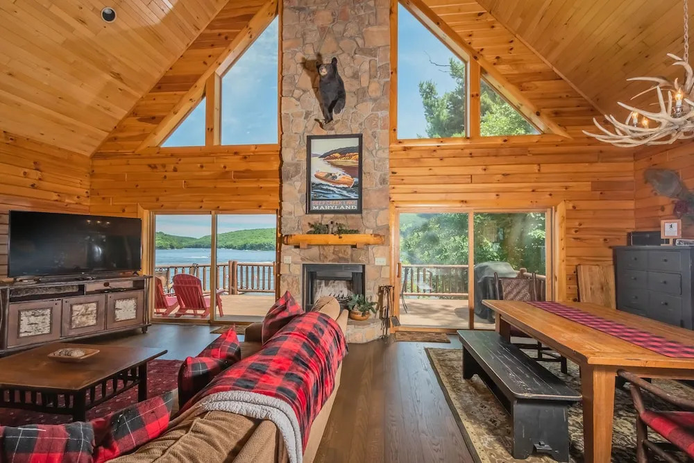 Bear Hollow Lodge