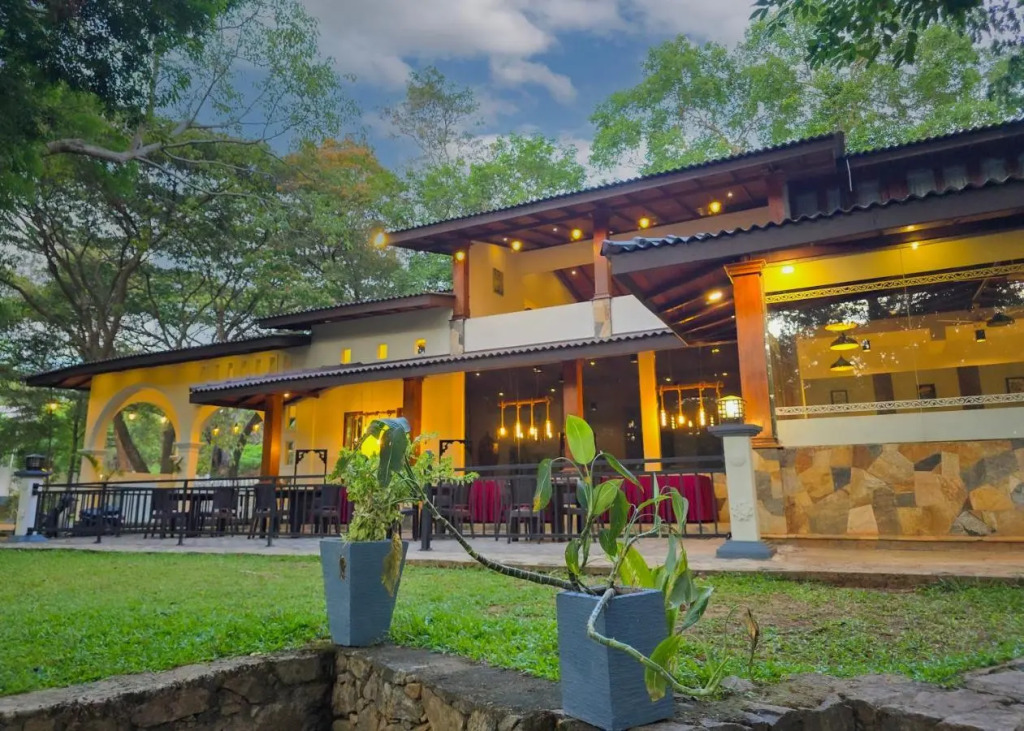Grand Kalundawa Resort