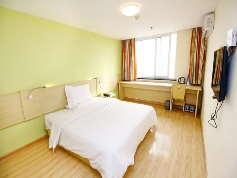 7Days Inn Xian North Street Subway Station Lianhu Park