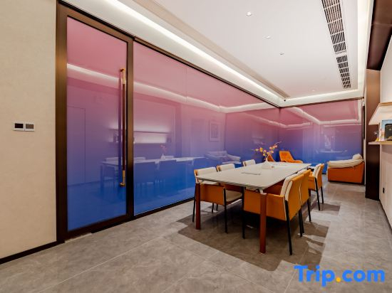 Qiwuyunshang Hotel (Chaohu High-Speed Rail East Station Yuemei Plaza)