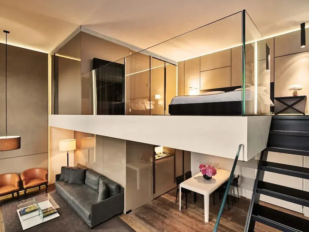 Luxury inn