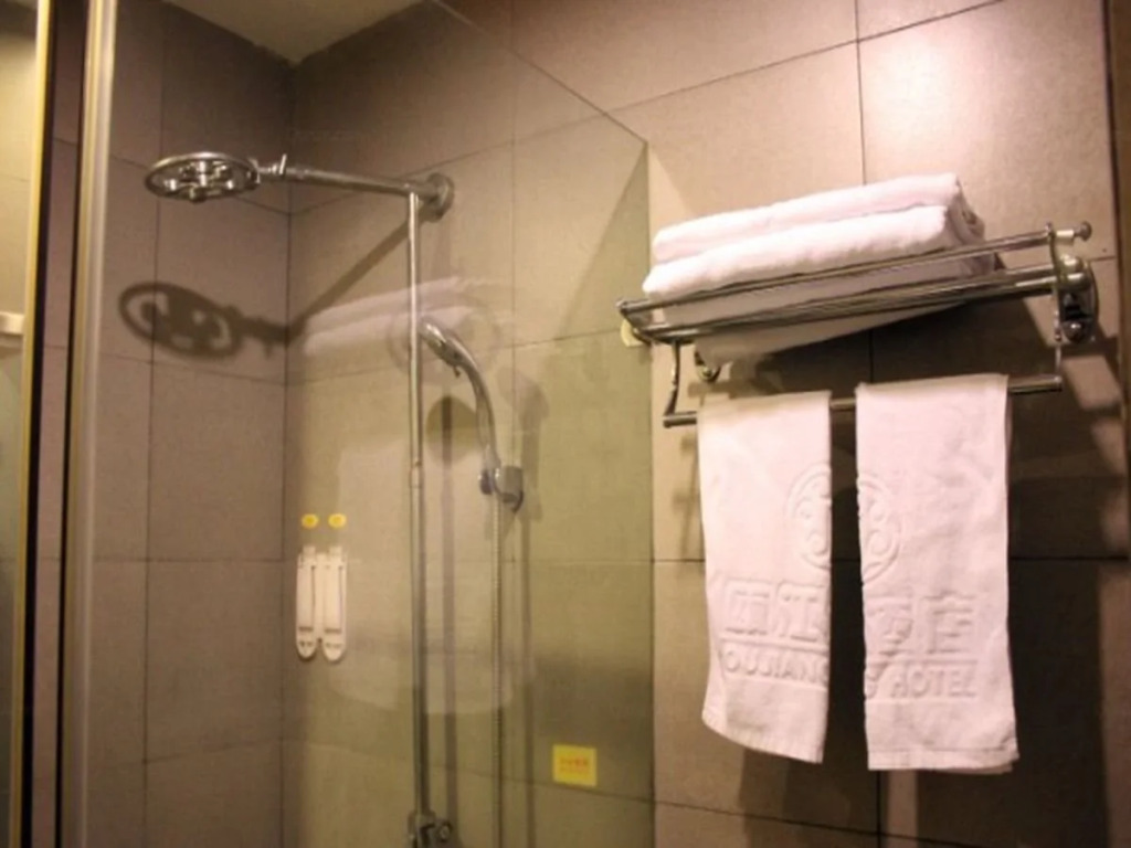 Yiwu Ou Jiang Hotel