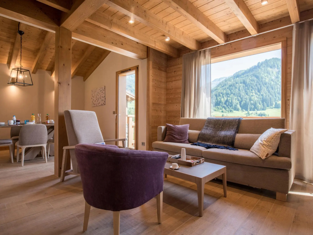 Stylish chalet in charming Megève, 1,5 km. from a ski slope