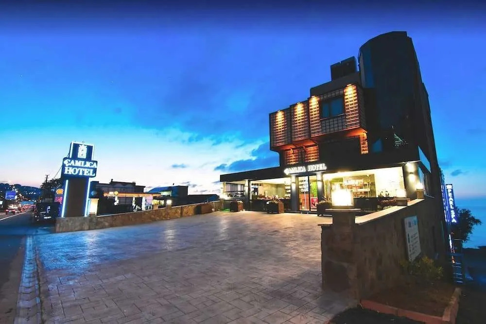 Çamlıca Hotel