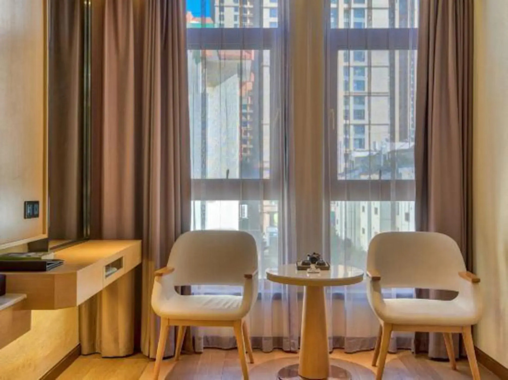 Wanhua Boutique Business Hotel (Tongde Plaza Branch, Kunming Baiyun Road Metro Station)