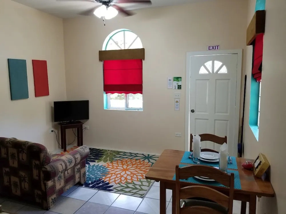 BELIZE TROPICAL DREAM VILLAS