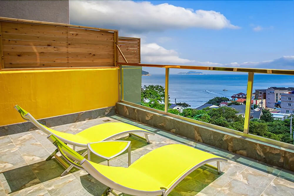 Geoje Island Monaco Pool Villa Pension