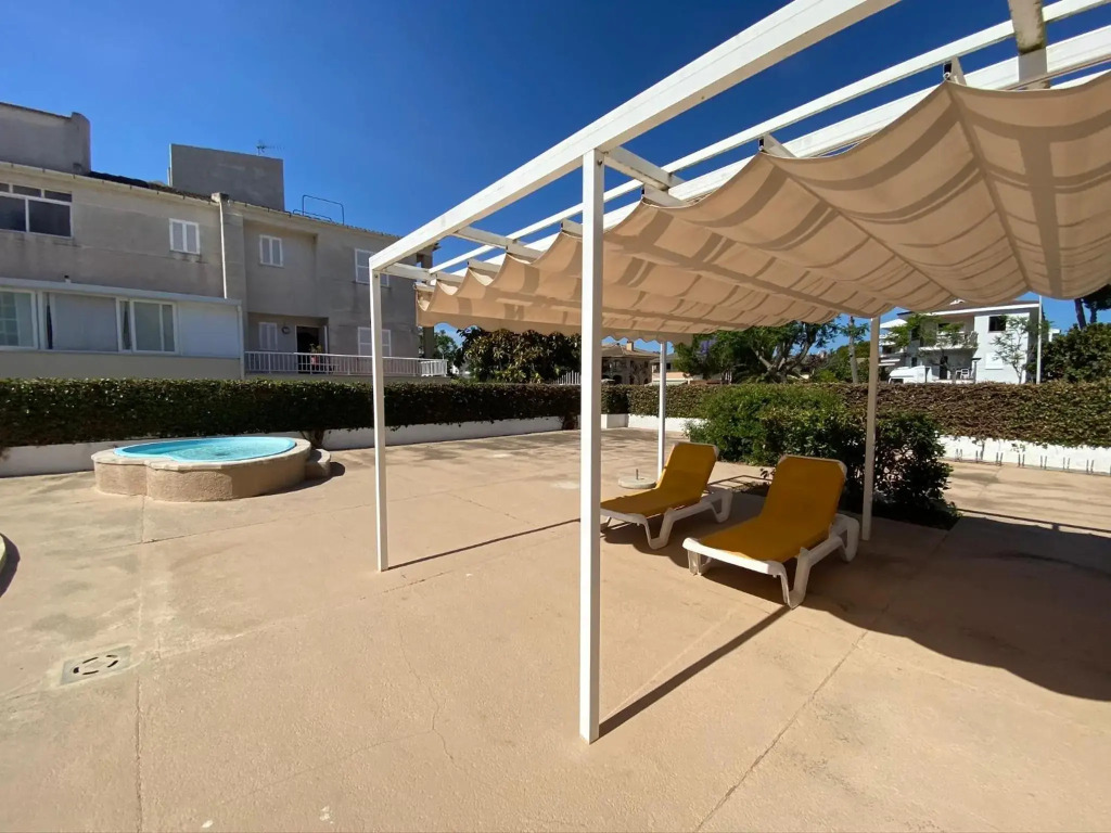 Bellamar 23. Apartamento con piscina