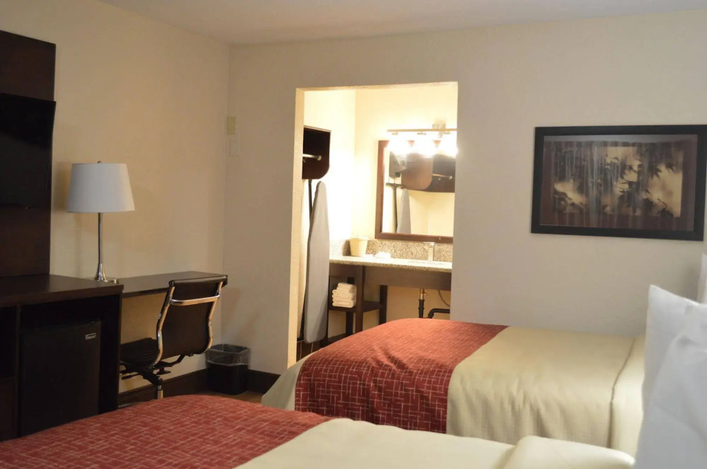 Red Roof Inn & Suites Sacramento North