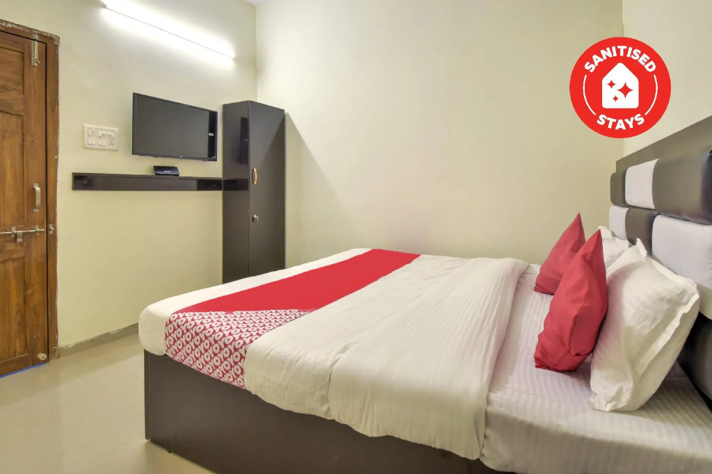 OYO 71736 Happy Stay Inn