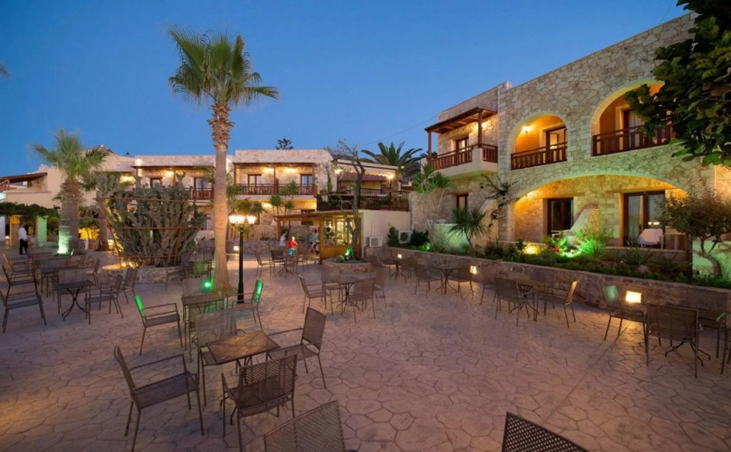 Cactus Village Hotel  Bungalows