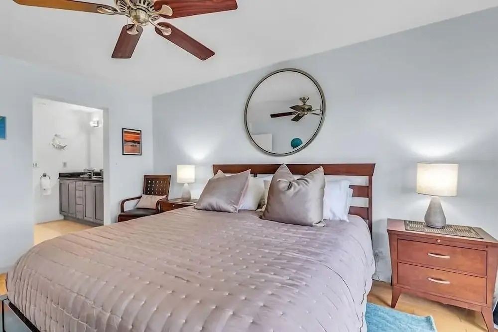 Updated Unit With Beautiful Florida Bay Sunsets 1 Bedroom Condo by RedAwning