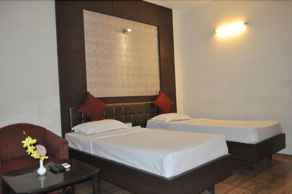 Starihotels Cantt Varanasi