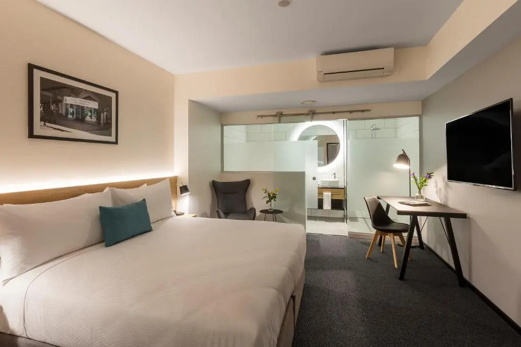 Hotel Room @ 89 Courtenay Place