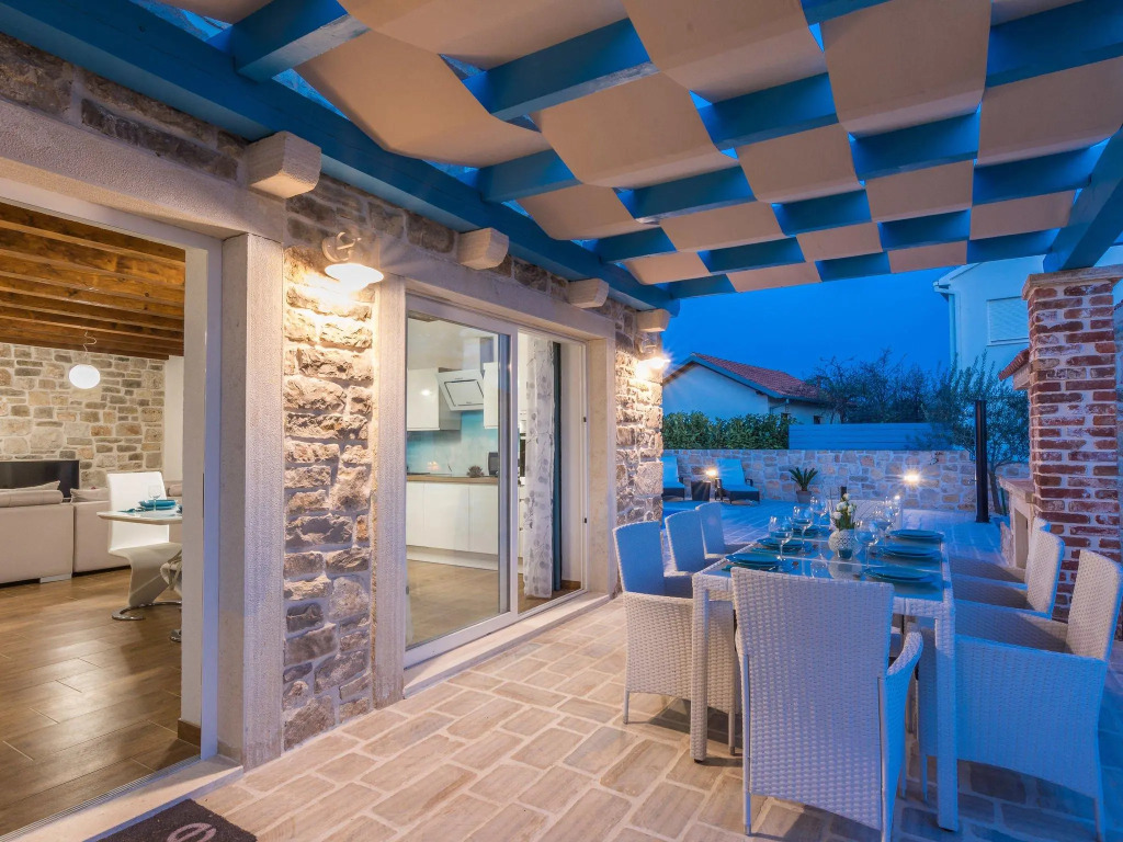 Private Pool Villa in Suko an