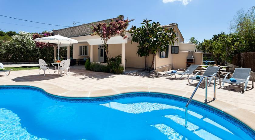 Villa Rosales