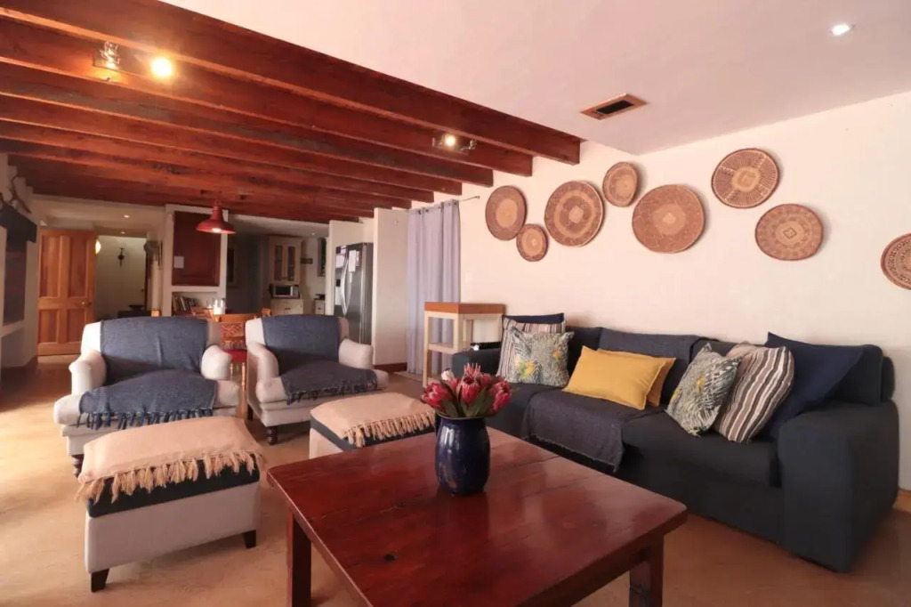 Sea Pearl Holiday Home