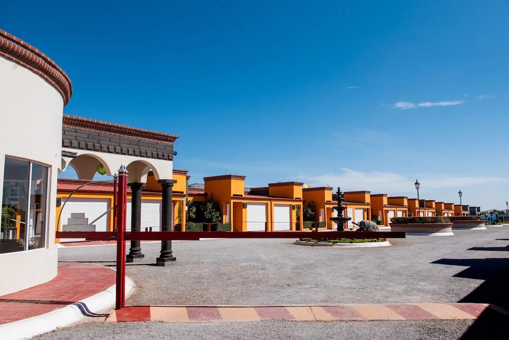 Hotel Closbi Km6