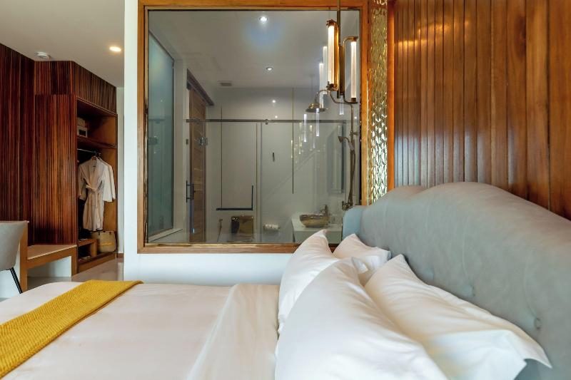 Hotel Villa AoKhanom Beachfront