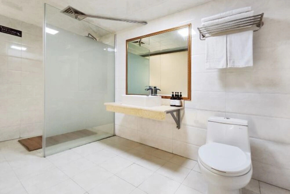 Jinglong International Hotel