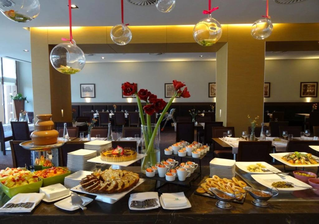 Holiday Inn Resort Warsaw Józefów by IHG