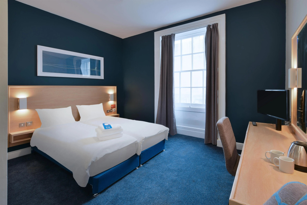 Travelodge Bath Central Hotel