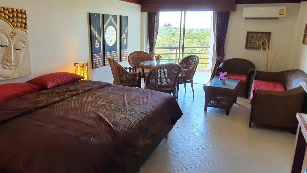 SEA SAND SUN CONDOMINIUM RAYONG Double Superior Condo with seaview