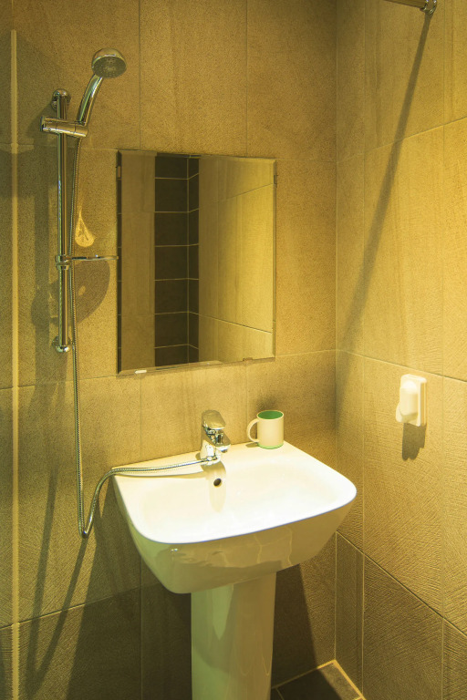 Jeju Dam Spavill