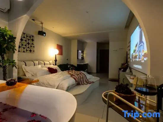 Liangyue Buwan B&B (Gouyan Street Branch)