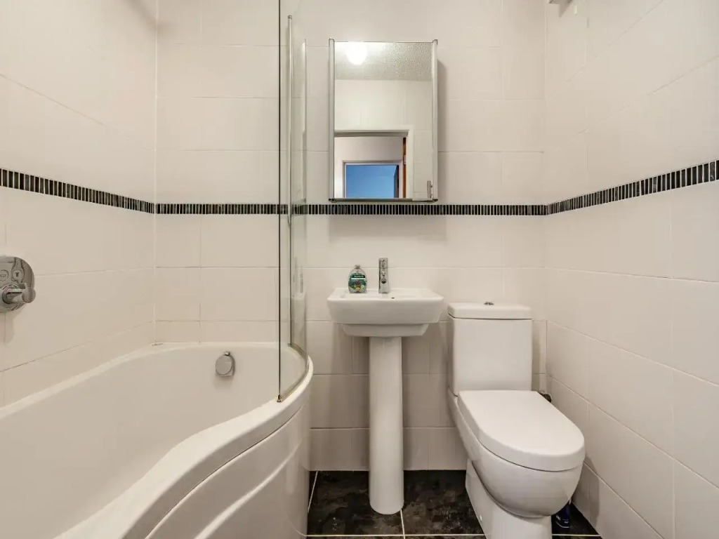 Sandringham Court Flat 4