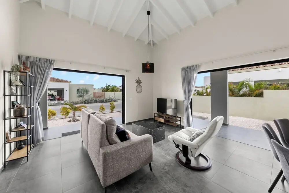 Villa Cuarenta-Y-Tres, Mambo Beach, Jacuzzi