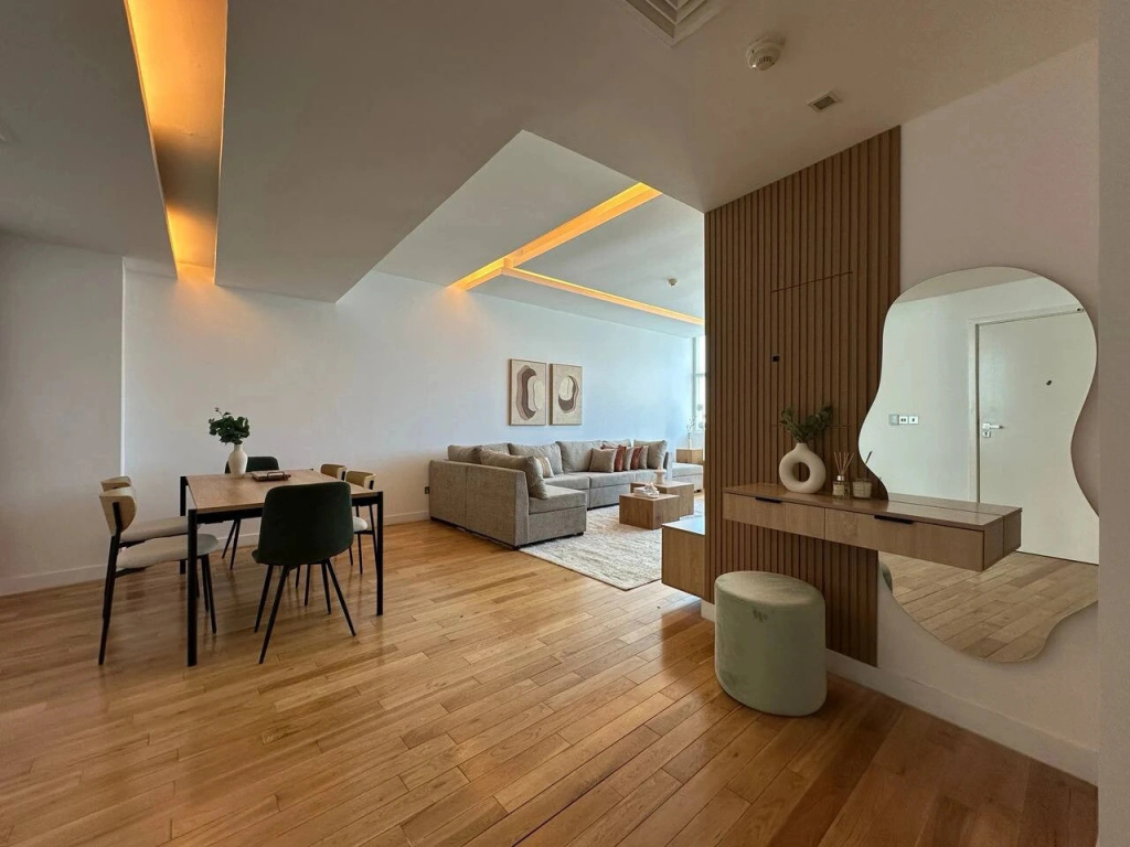 Квартира JBR Beachfront 3BR Sleeps 12 Pool Sea View