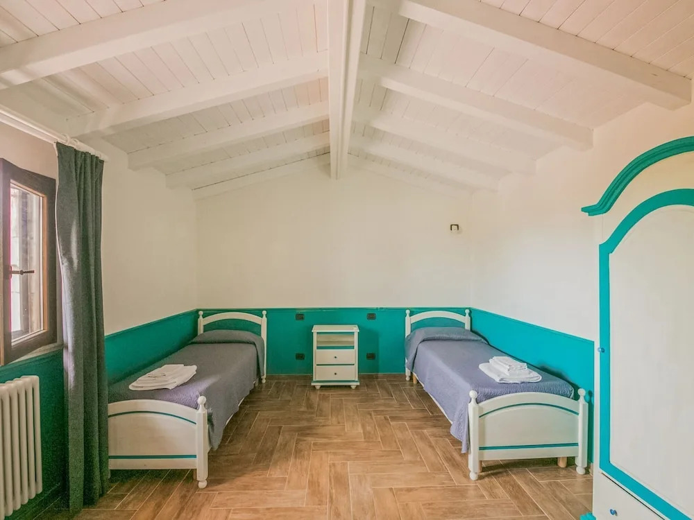 Villa With Private Pool With Salt Water Whirlpool and Cozy Porch