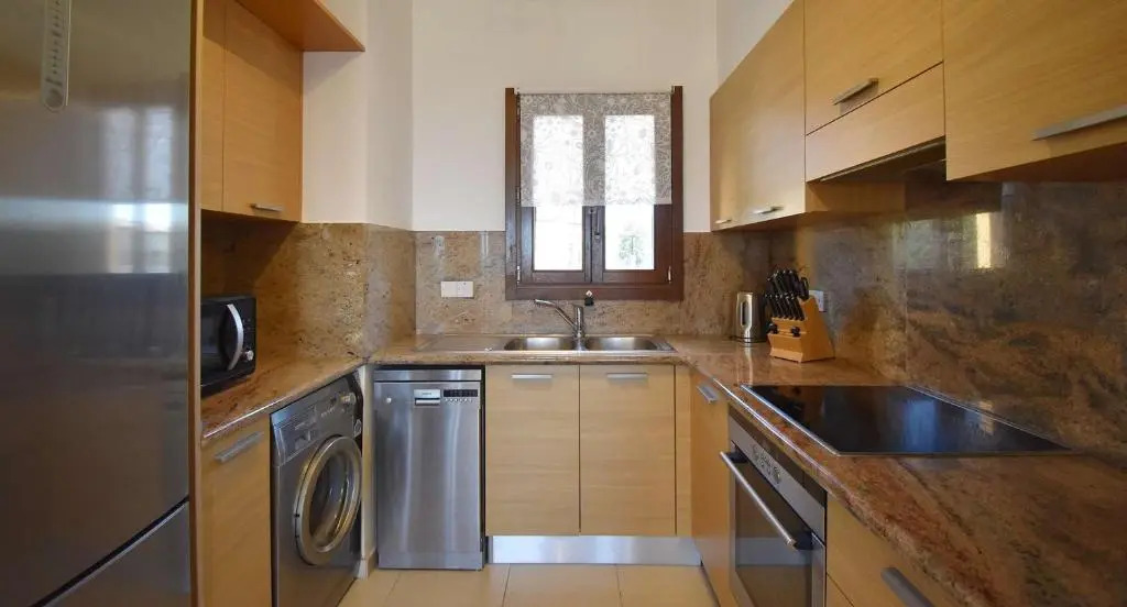 1 bedroom Apartment Pyrgos with beautiful sea and sunset views, Aphrodite Hills Resort