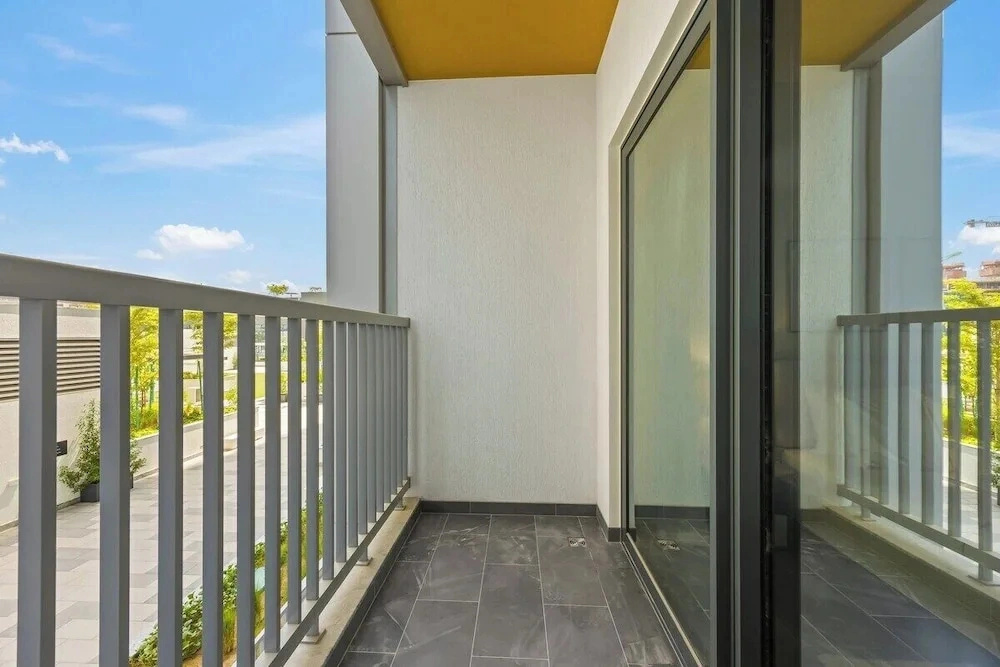 Modern Apartment w/ Balcony & Pool Access