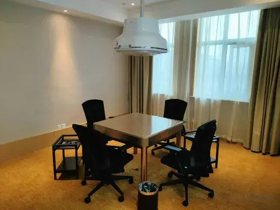 Xinxin Hotel (Linyi Longtan Road)