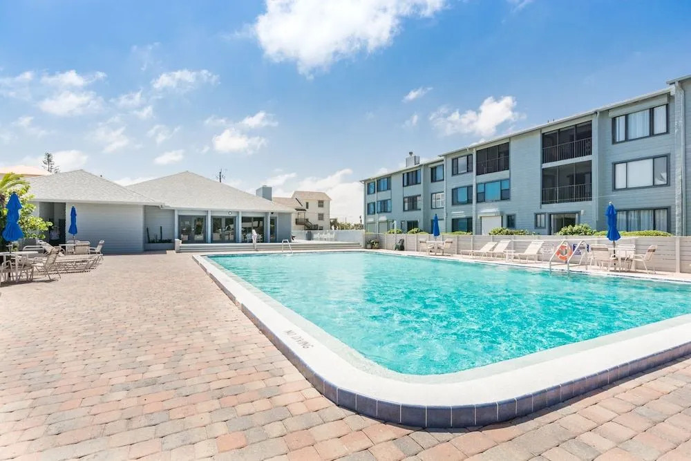 CI-B302 - Cedar Island Club