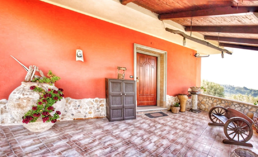 B&b Santa Sofia by holidayngo
