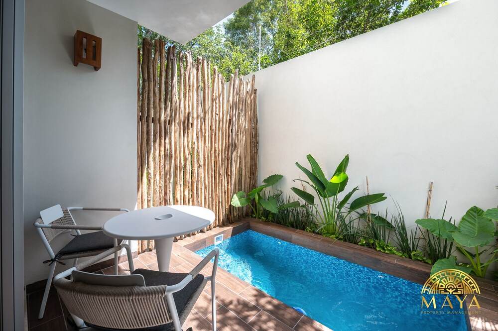 NHOA 112B Lux 1BR Condo Plunge Pool in Aldea Zama