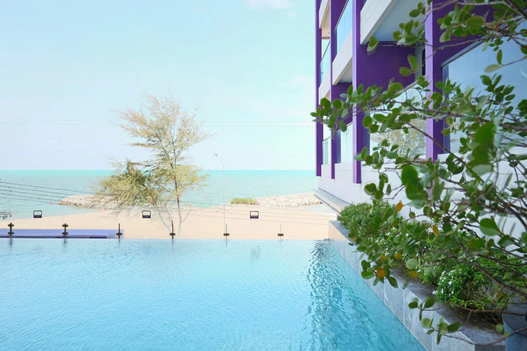 Fortune Saeng Chan Beach Hotel Rayong - SHA Plus