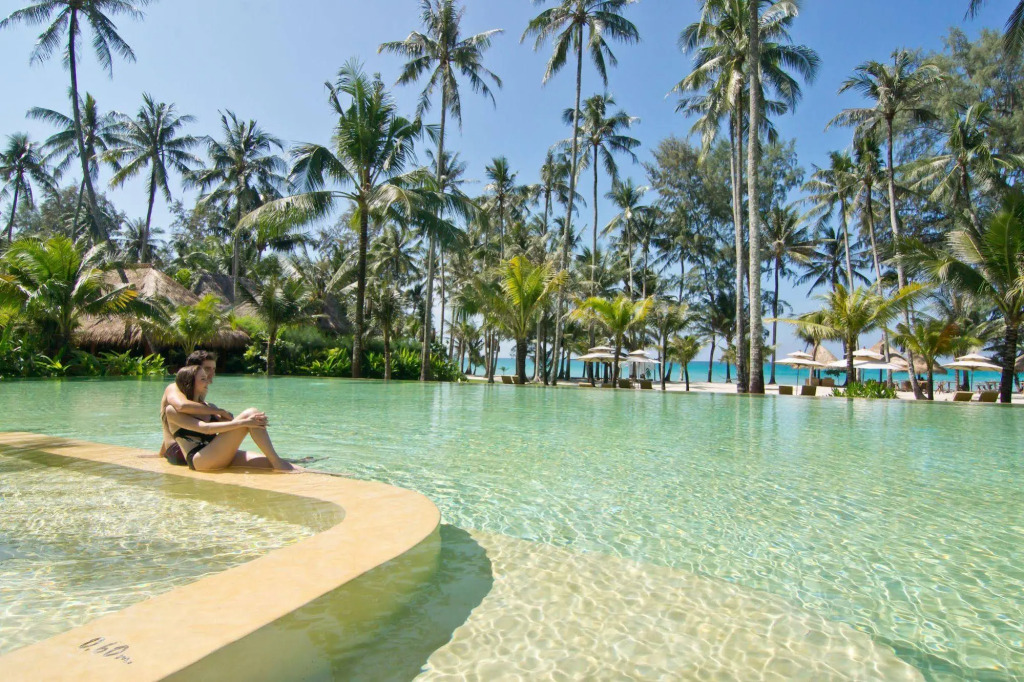 High Season Pool Villa & Spa
