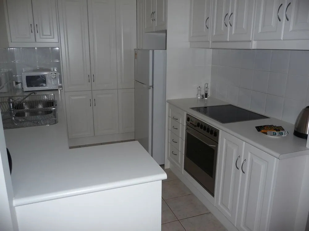 City Escape 2BD in Adelaides East End 4