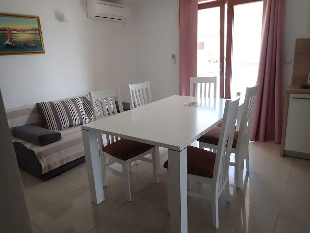 Apartments Simic-with beautiful view