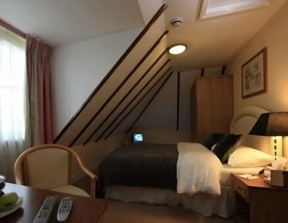 The Trooper Inn