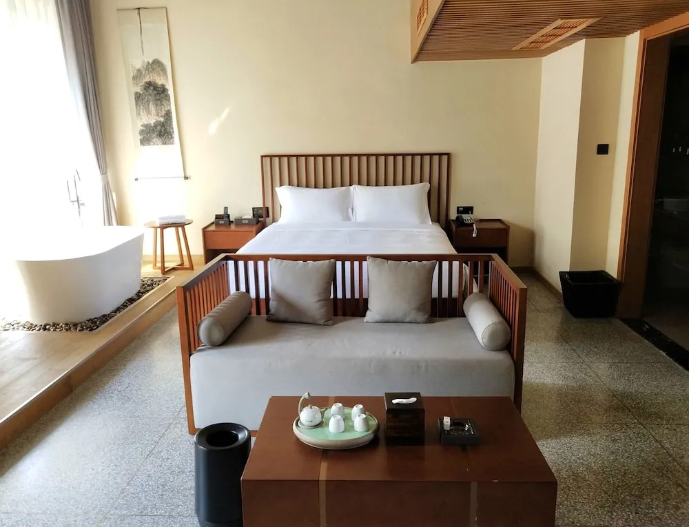 Yueqi Shanju Hotel