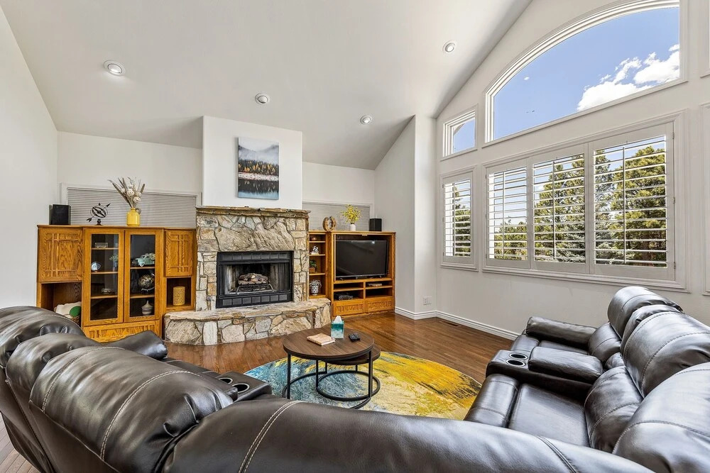 Sinagua Heights Flagstaff 4 Bedroom Home by RedAwning