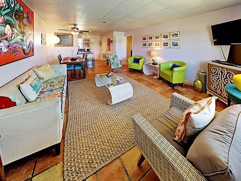63 Island Retreat