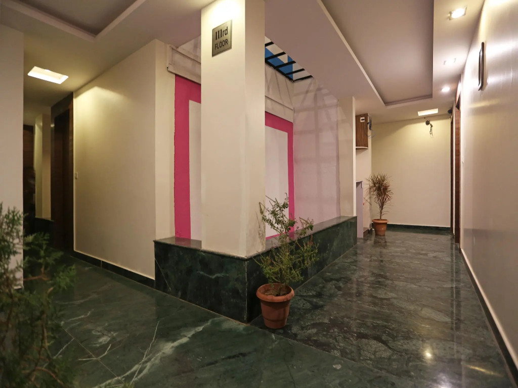 Collection O Shirdi Near Sai Baba Temple