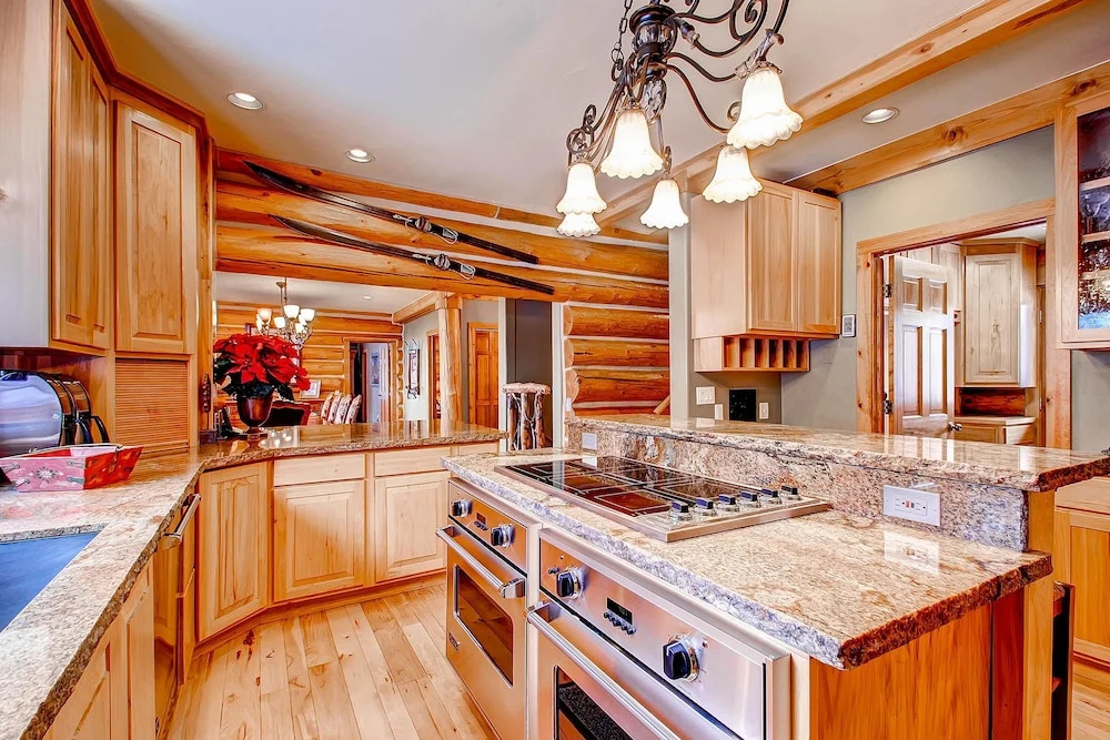 Ski Classic Lodge