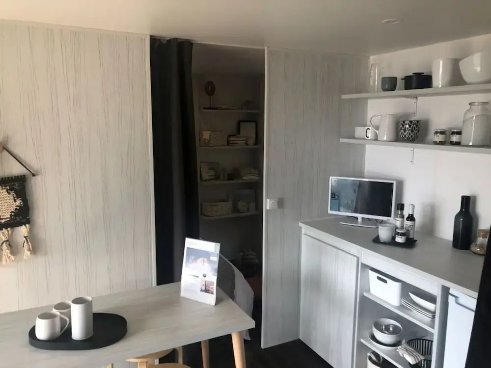 Lodge Near Antwerp With Nature Trails